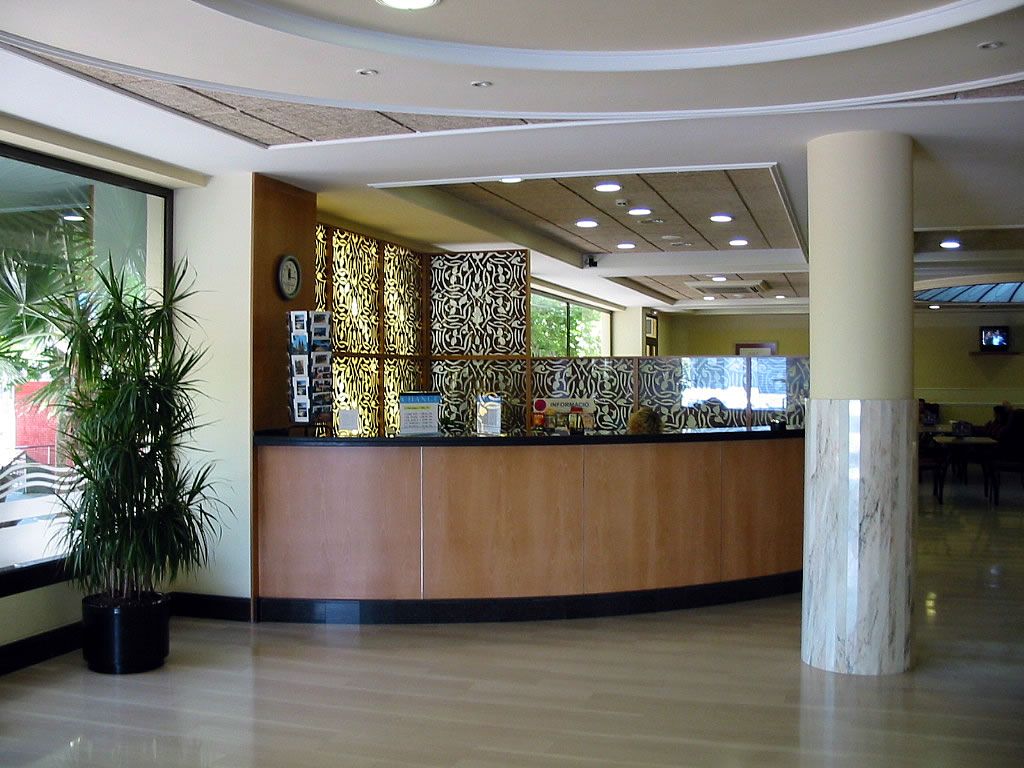 דלפק קבלה תמונה