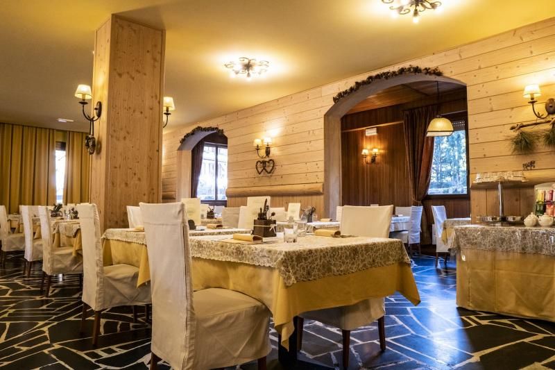 מסעדה תמונה