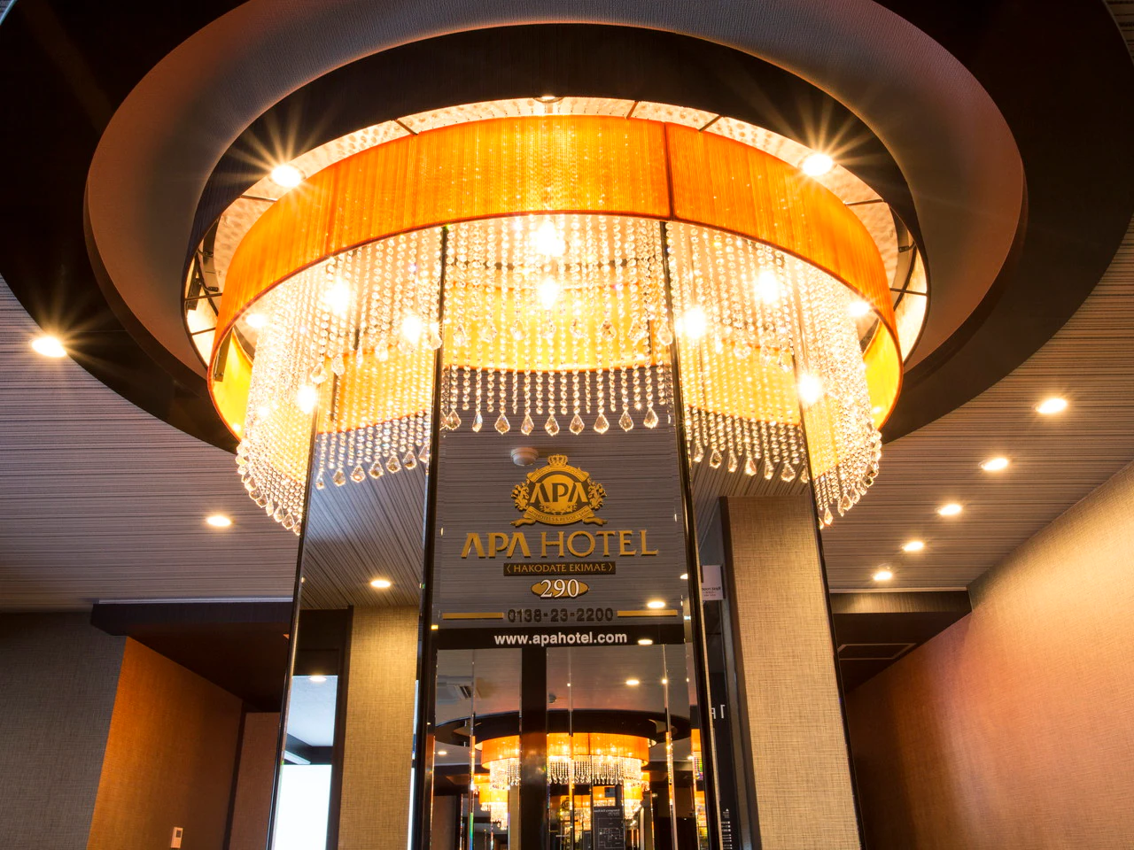 כניסה למלון תמונה