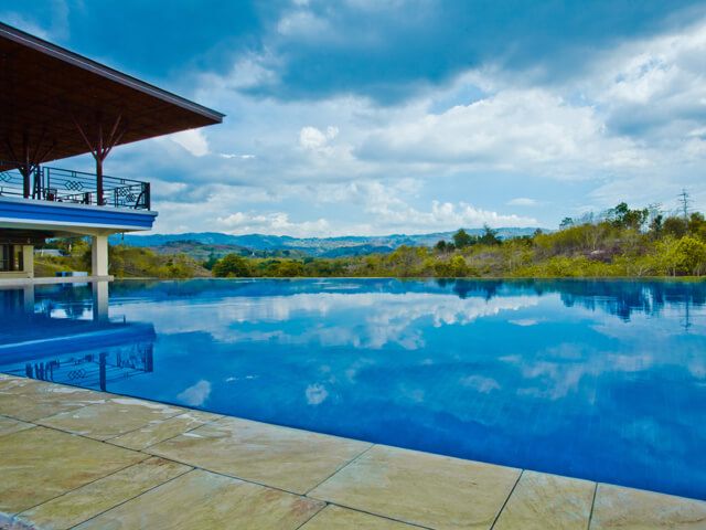 בריכה תמונה