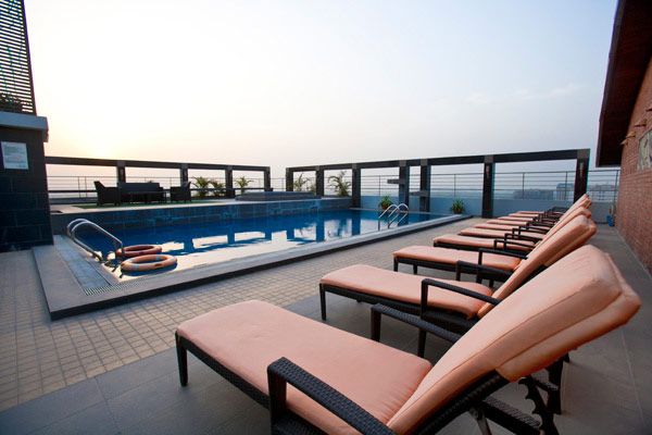 בריכה תמונה