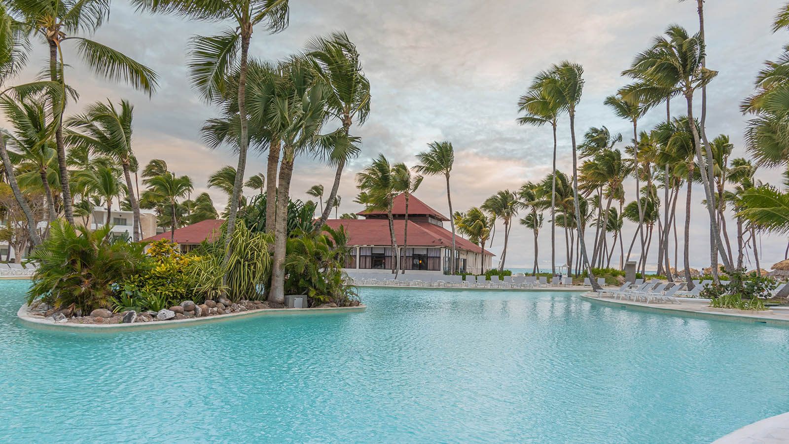 בריכה תמונה